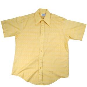 Vintage 70s Pennys Towncraft Polyester Allover Design Button Up Shirt